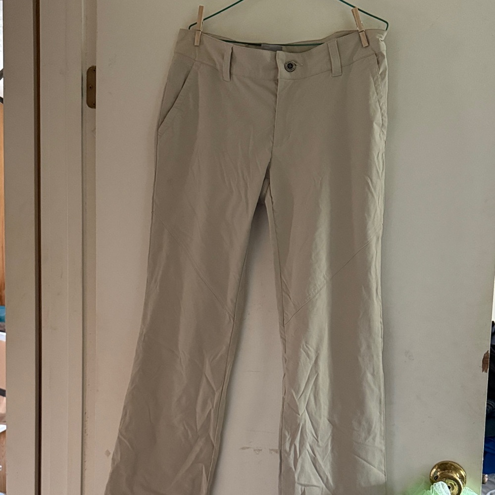 Columbia Women’s khaki pants